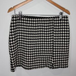 Primark Pull On Mini Black and White Women’s Skirt (Sz 8)